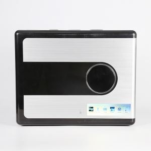 Vstrekovacie formy telesa čističa vody